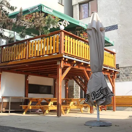 Alexander Hotel