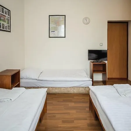 Alexander 2* פראג